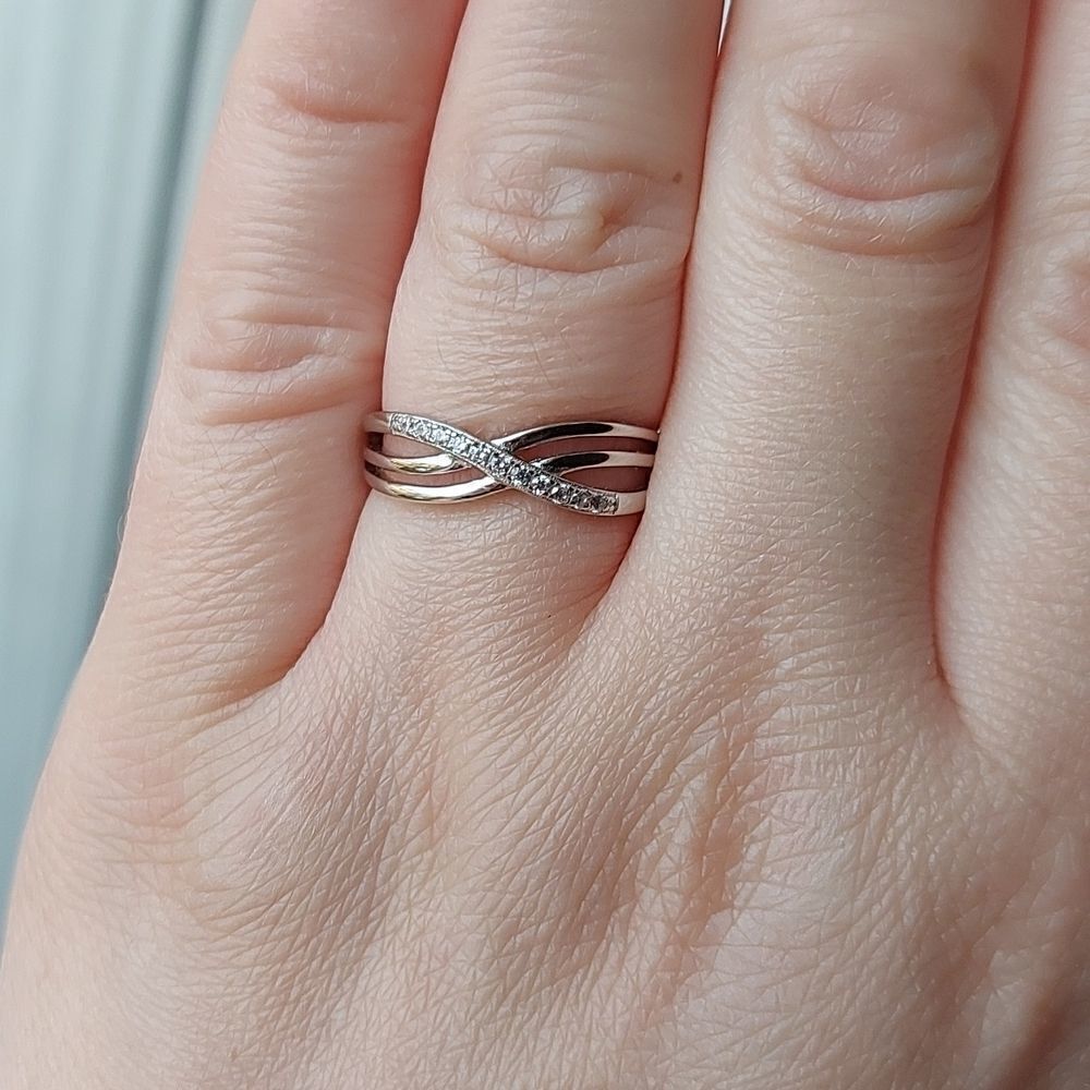 925 Sterling Silver Infinity Ring - Picture 6 of 9